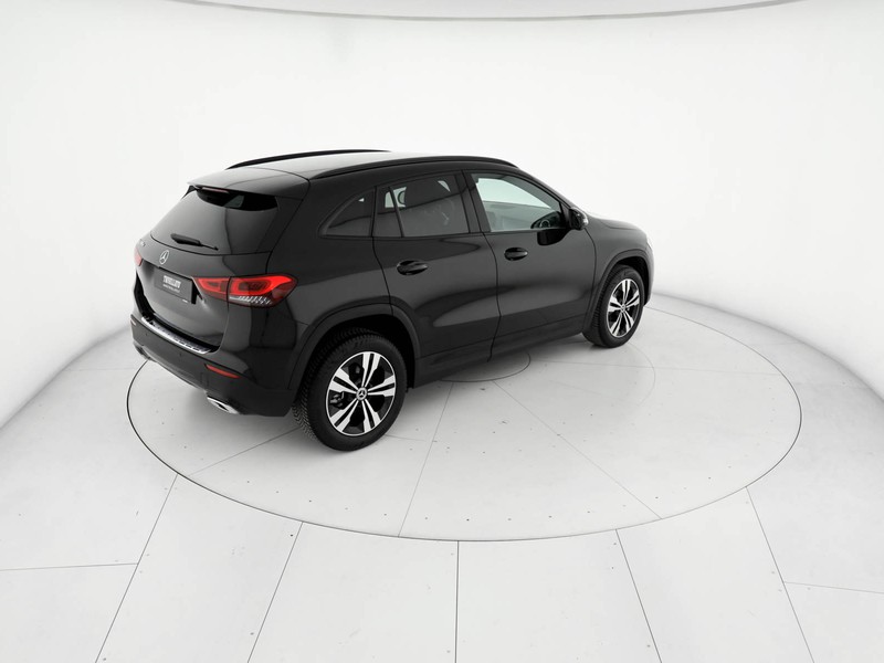Mercedes GLA 180 d sport auto diesel nero