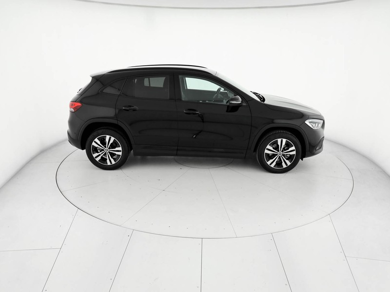 Mercedes GLA 180 d sport auto diesel nero