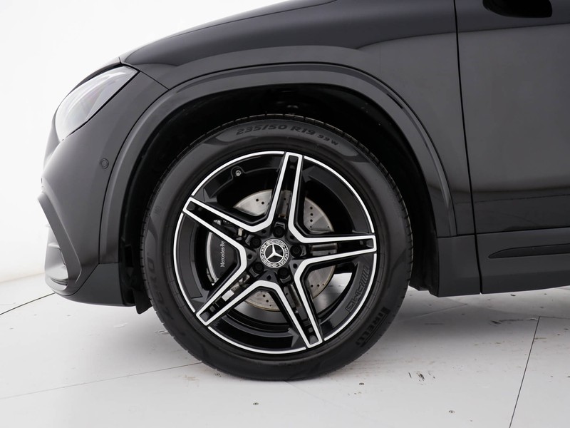 Mercedes GLA 180 d amg line advanced plus auto diesel nero