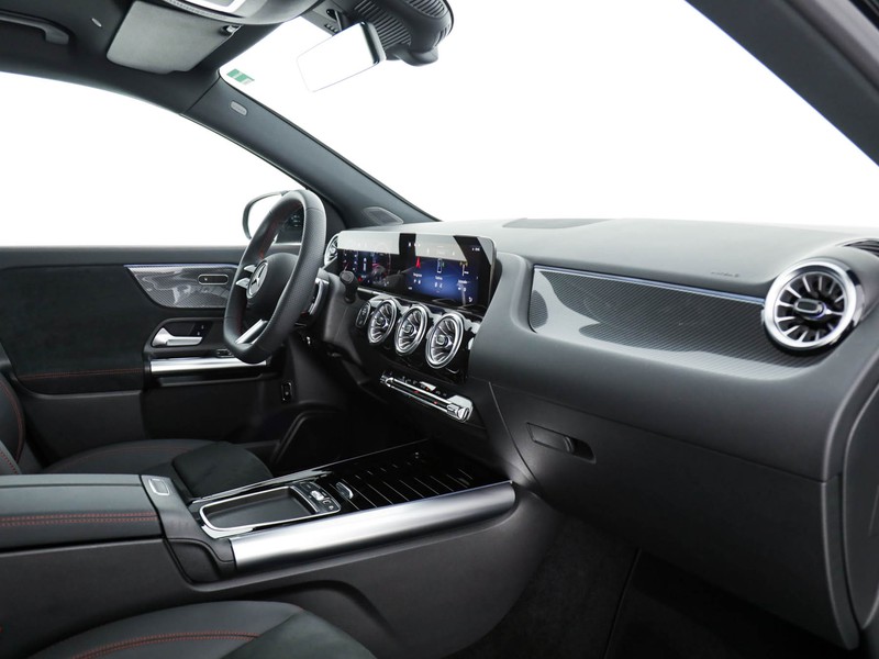 Mercedes GLA 180 d amg line advanced plus auto diesel nero