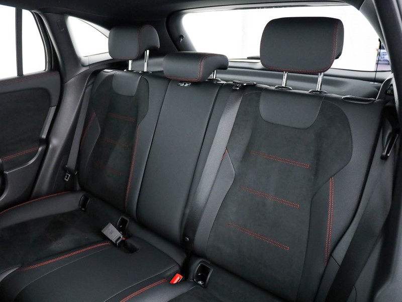 Mercedes GLA 180 d amg line advanced plus auto diesel nero