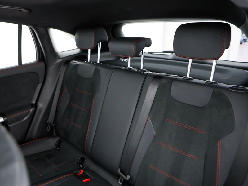 Mercedes GLA 200 d premium 4matic auto diesel nero