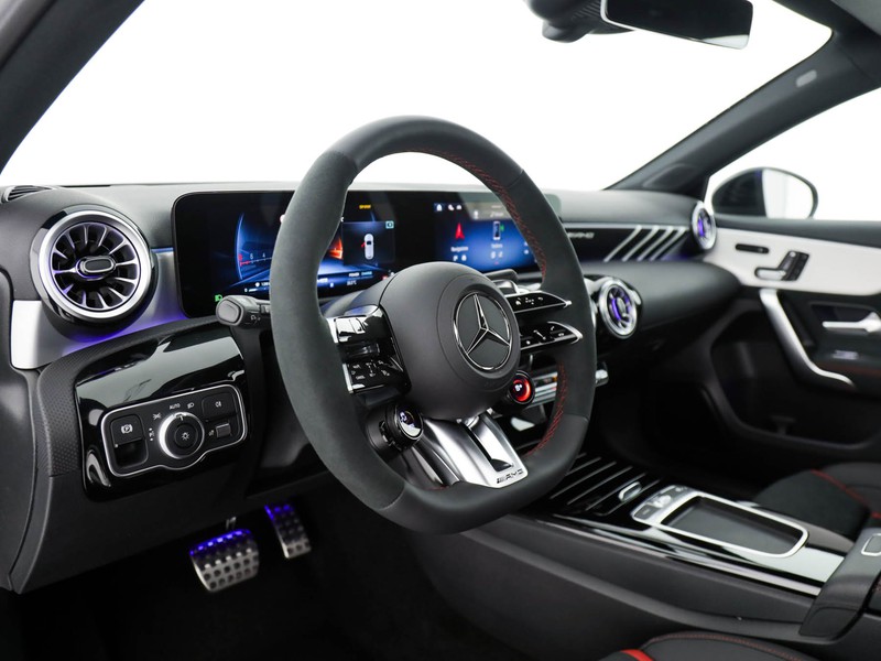 AMG Classe A a amg 35 amg line premium 4matic auto