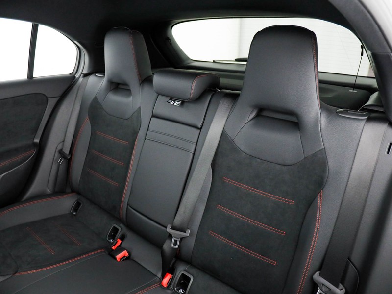 AMG Classe A a amg 35 amg line premium 4matic auto