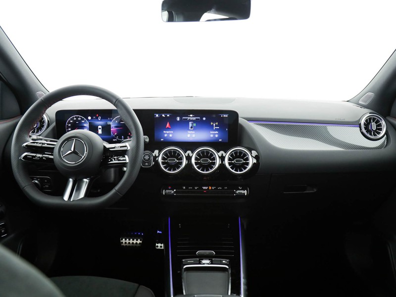 Mercedes GLA 200 d amg line advanced plus 4matic auto