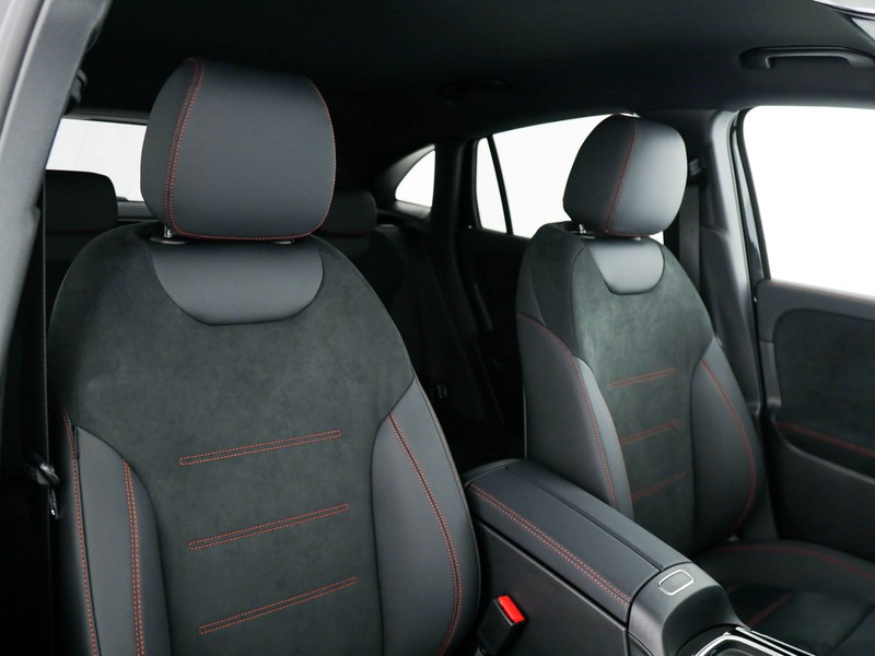 Mercedes GLA 200 d amg line advanced plus 4matic auto