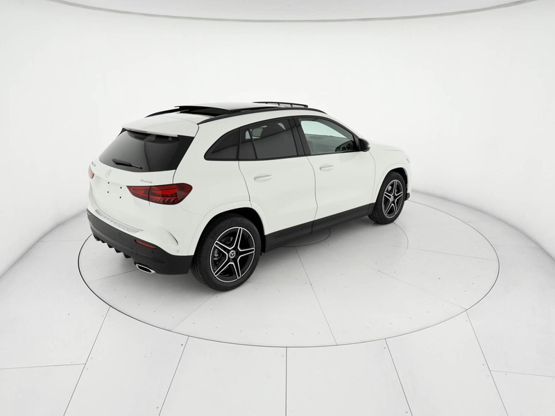 Mercedes GLA 200 d amg line advanced plus 4matic auto