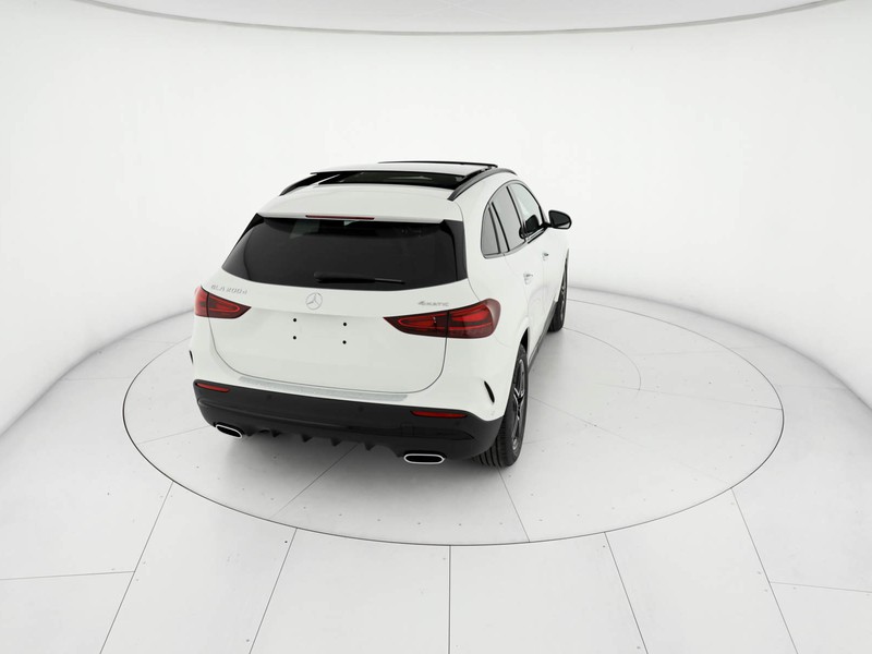 Mercedes GLA 200 d amg line advanced plus 4matic auto