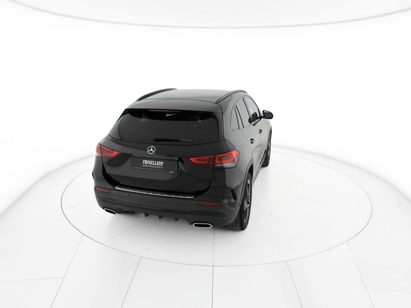 Mercedes GLA 180 d premium auto