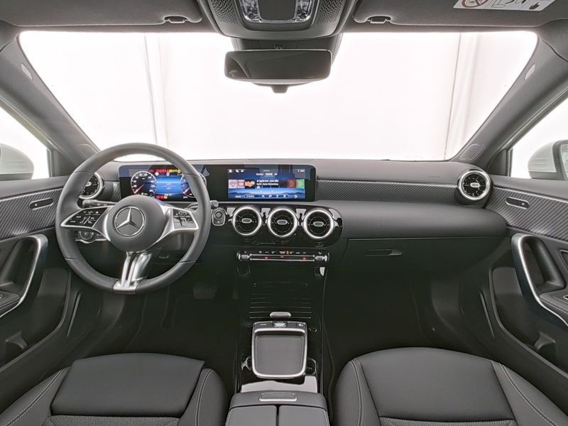 Mercedes Classe A 180 progressive advanced auto ibrido bianco