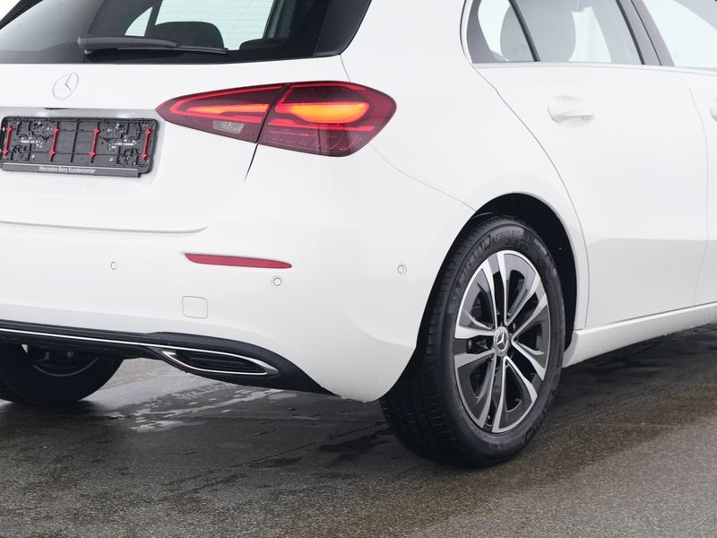 Mercedes Classe A 180 progressive advanced auto ibrido bianco