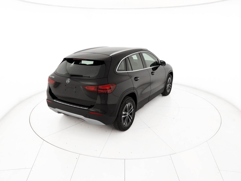 Mercedes GLA 180 Automatic benzina nero