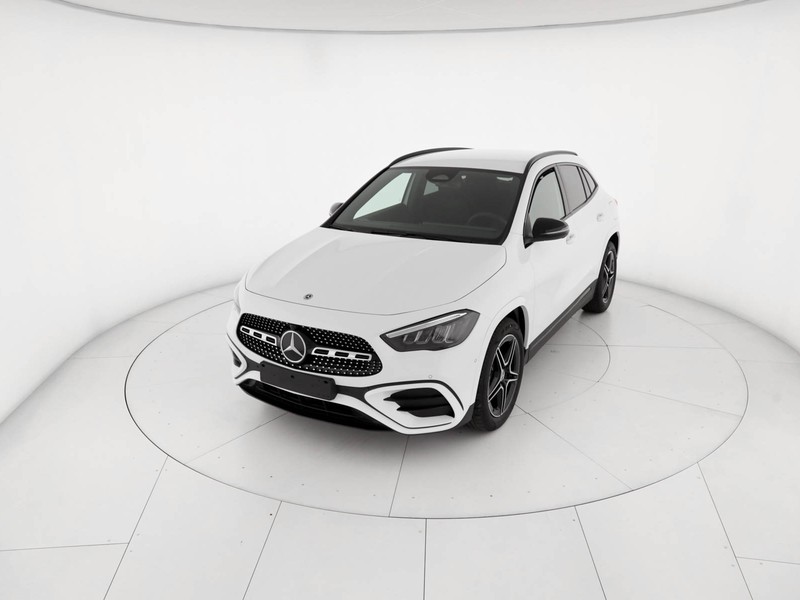 Mercedes GLA 180  d Automatic diesel bianco