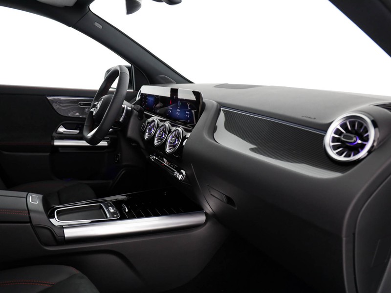 Mercedes GLA 180  d Automatic diesel bianco