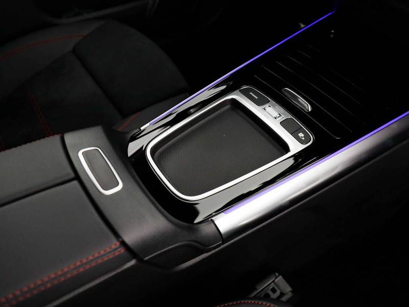 Mercedes GLA 180  d Automatic diesel bianco