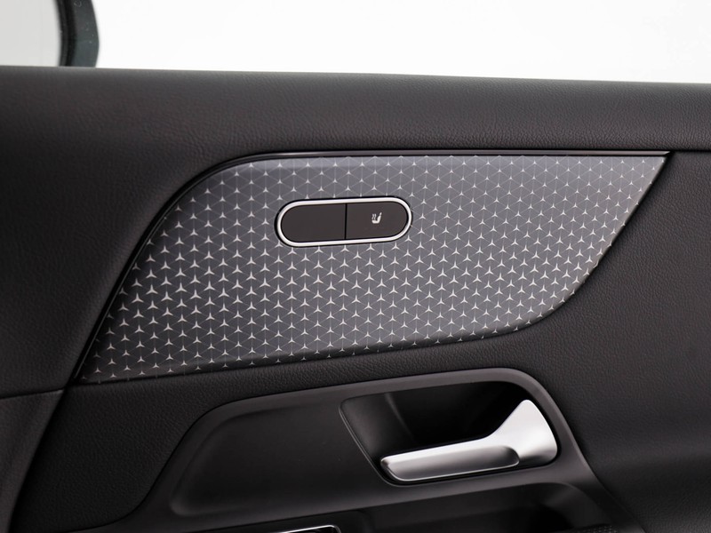 Mercedes GLA 180 Automatic benzina nero