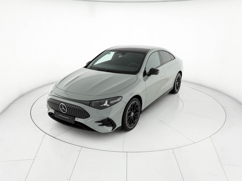 Mercedes CLA Coupè 250+ con tecnologia EQ  grigio