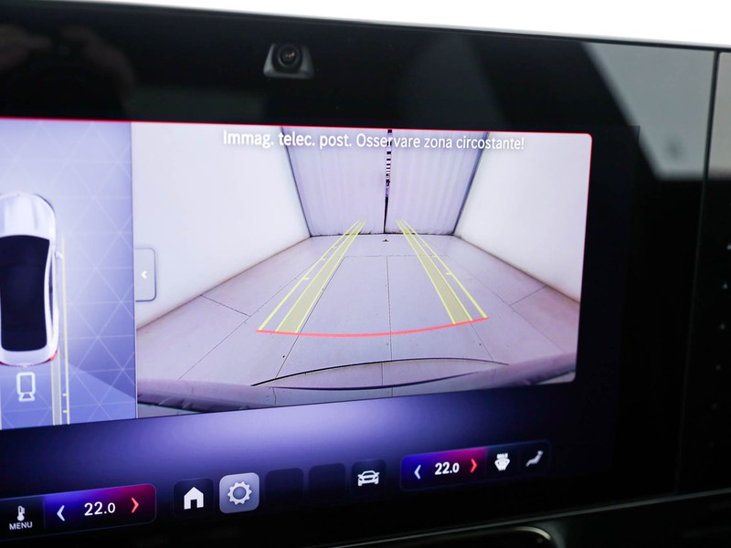 Mercedes CLA Coupè 250+ con tecnologia EQ  grigio