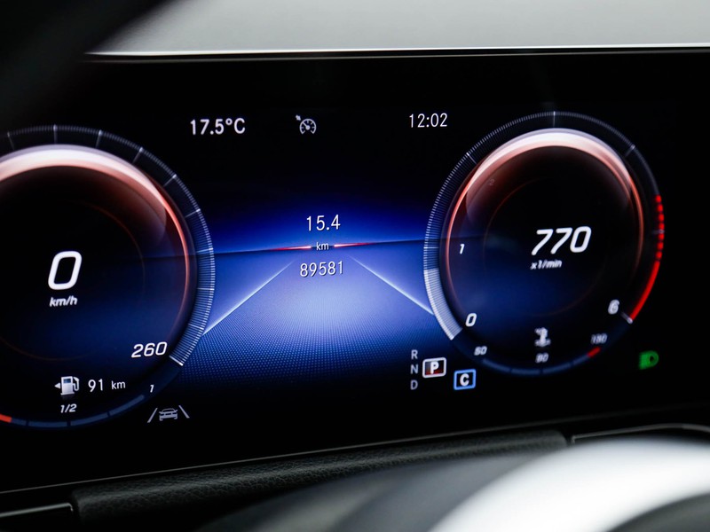 Mercedes GLA 180 d premium auto