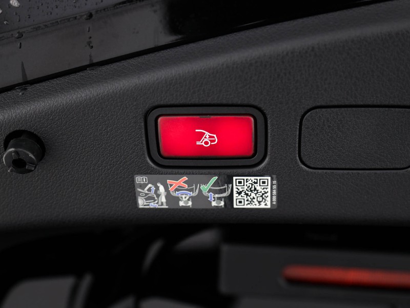 Mercedes CLE Cabrio cabrio 200 amg line premium 4matic auto