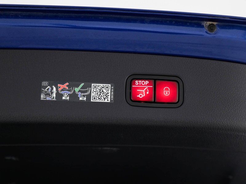 Mercedes GLC 220 d amg line premium plus 4matic auto ibrido blu/azzurro