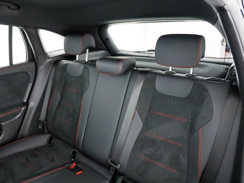 Mercedes GLA 200 d amg line premium 4matic auto