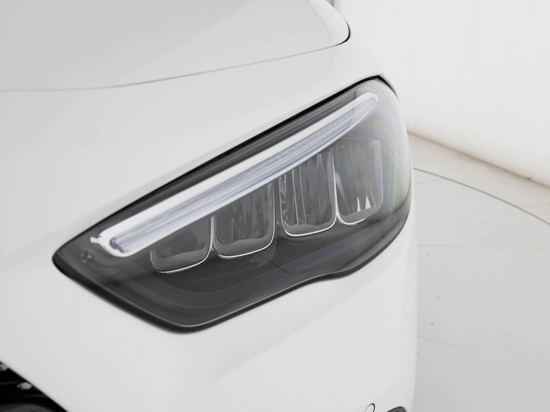 Mercedes GLA 200 d amg line advanced plus 4matic auto diesel bianco