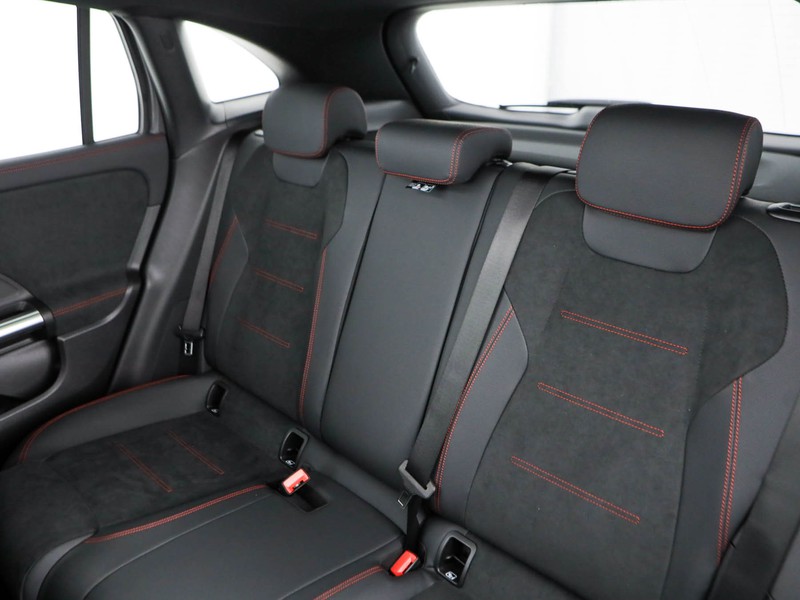 Mercedes GLA 200 d amg line advanced plus auto