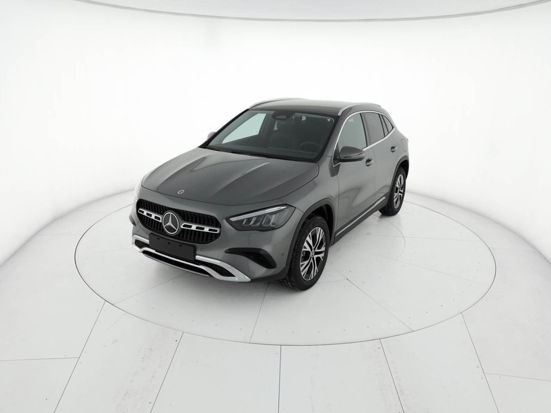 Mercedes GLA 180 d progressive advanced auto