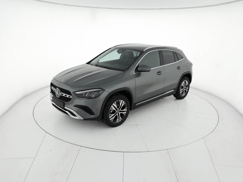 Mercedes GLA 180 d progressive advanced auto