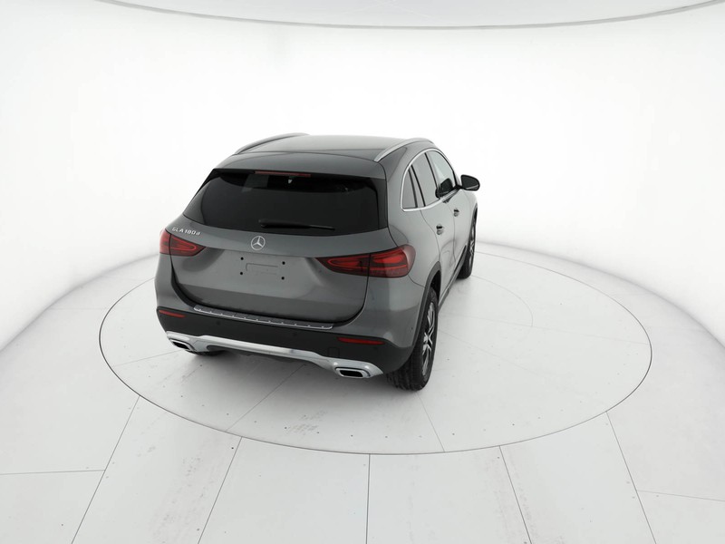 Mercedes GLA 180 d progressive advanced auto