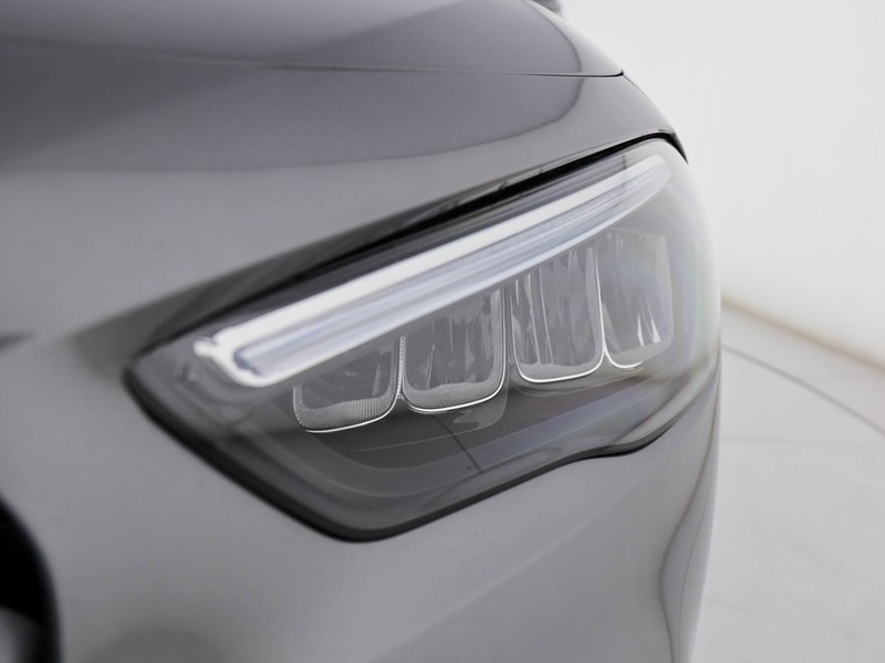 Mercedes GLA 180 d progressive advanced auto