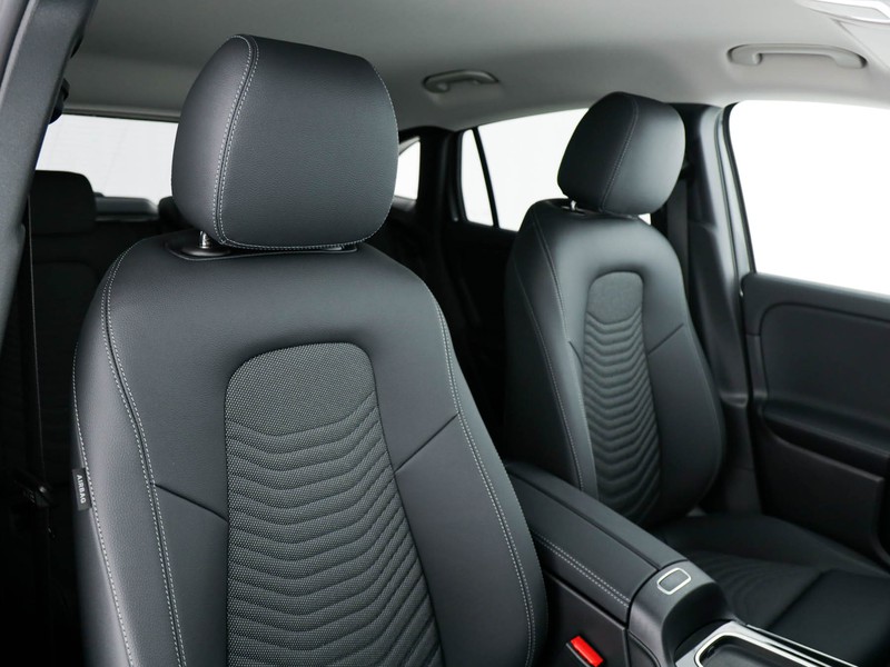 Mercedes GLA 180 d progressive advanced auto