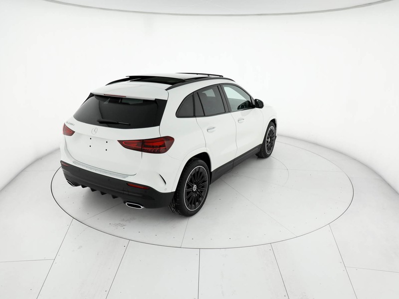 Mercedes GLA 180 d amg line advanced plus auto