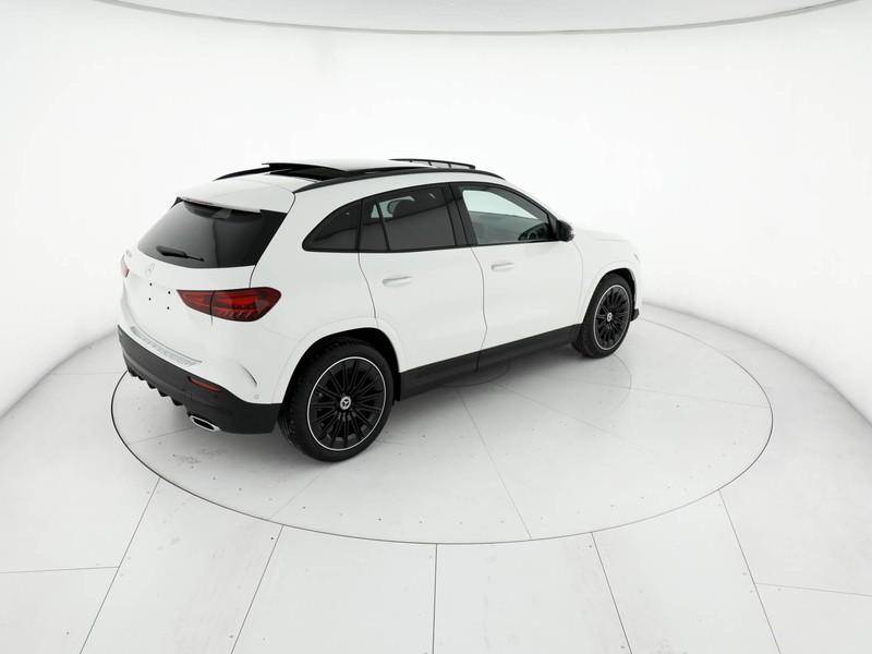 Mercedes GLA 180 d amg line advanced plus auto