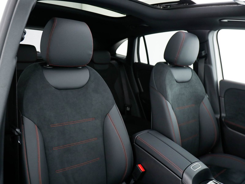 Mercedes GLA 180 d amg line advanced plus auto