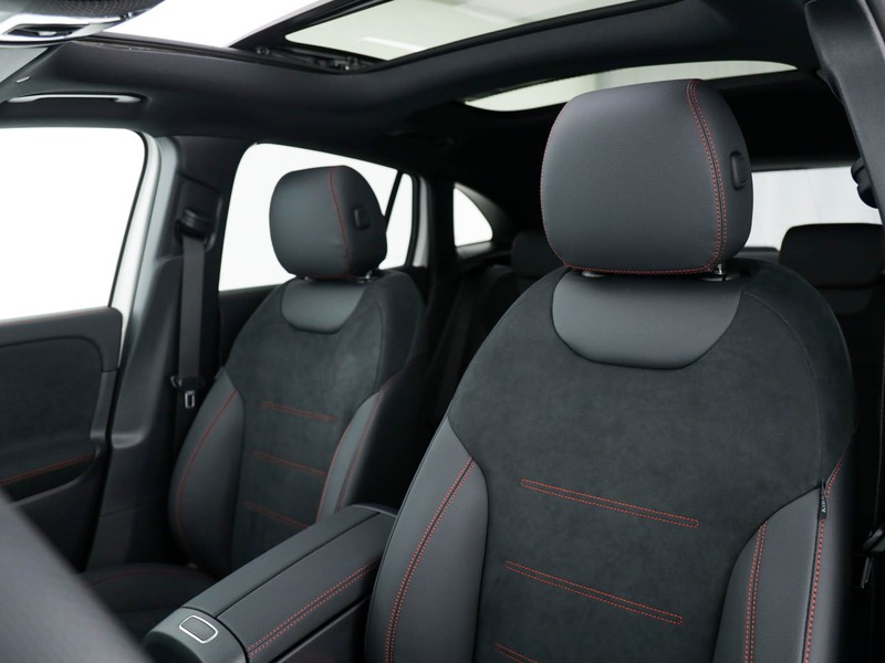 Mercedes GLA 180 d amg line advanced plus auto