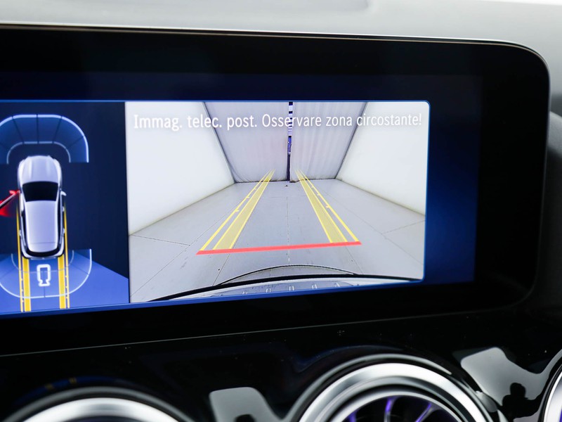 Mercedes GLA 180 d amg line advanced plus auto