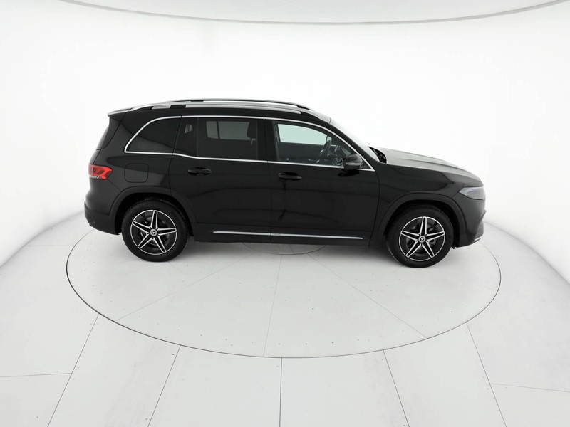 Mercedes EQB 250 premium elettrica nero