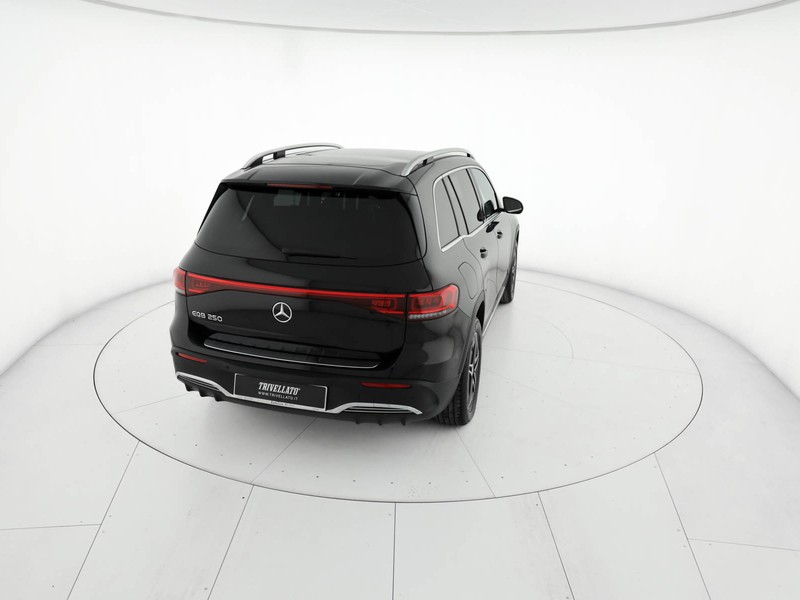 Mercedes EQB 250 premium elettrica nero
