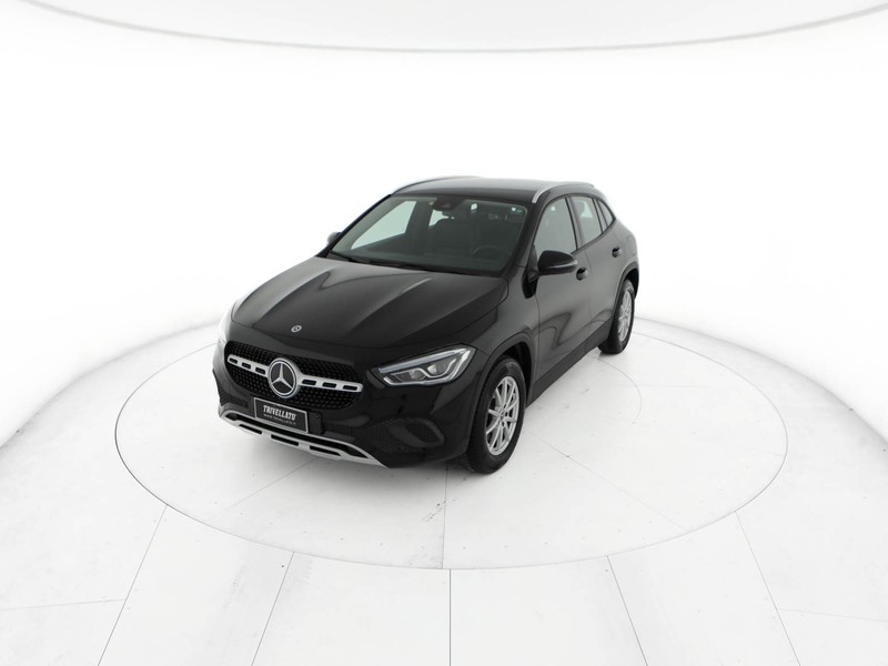 Mercedes GLA 180 d business extra auto