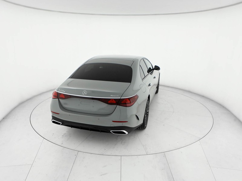 Mercedes Classe E Berlina E 220 d 4MATIC