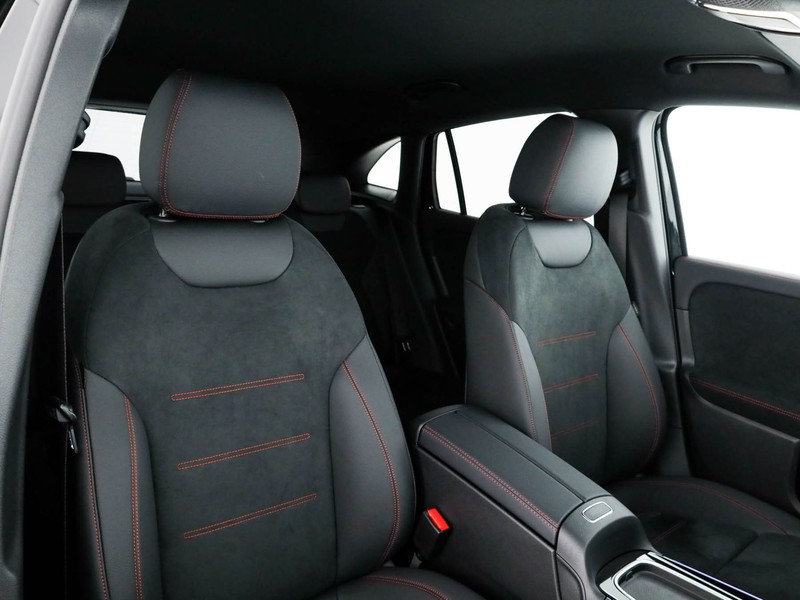 Mercedes GLA 200 d automatic diesel nero