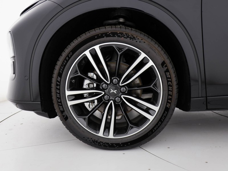 XPENG G6 68,5 kwh standard range rwd elettrica nero