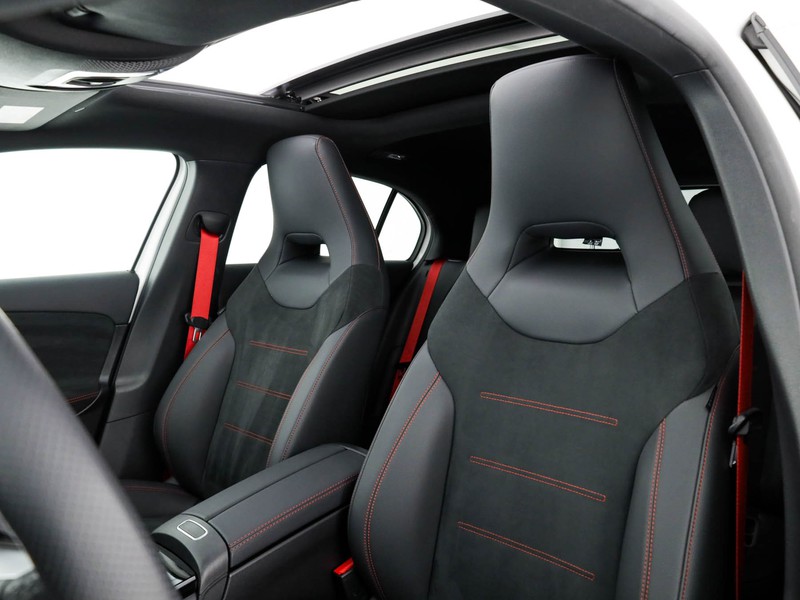 AMG Classe A a amg 35 amg line premium 4matic auto