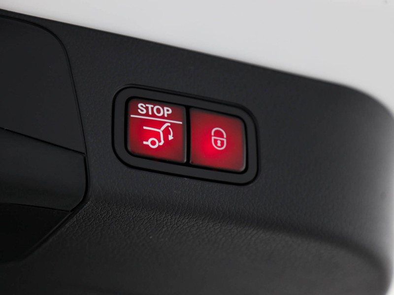 Mercedes GLB 180 d amg line advanced plus auto diesel bianco