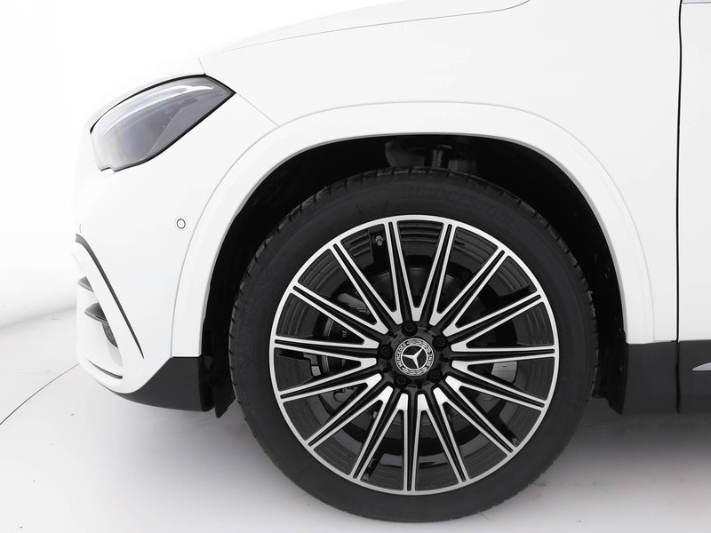 Mercedes GLA 200 d amg line advanced plus 4matic auto diesel bianco