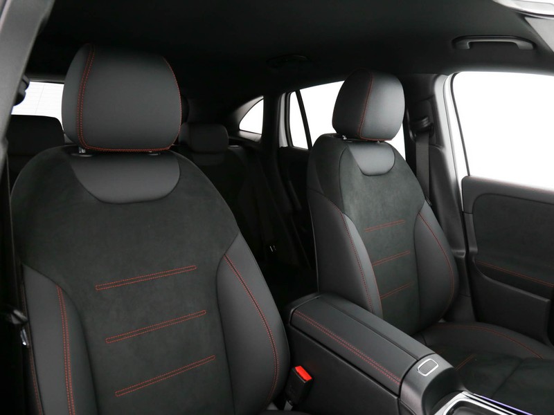 Mercedes GLA 200 d amg line advanced plus 4matic auto diesel bianco