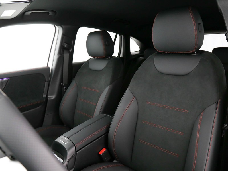 Mercedes GLA 200 d amg line advanced plus 4matic auto diesel bianco