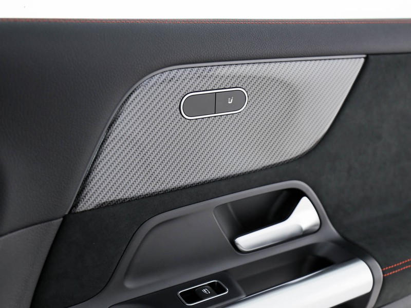 Mercedes GLA 200 d automatic diesel bianco